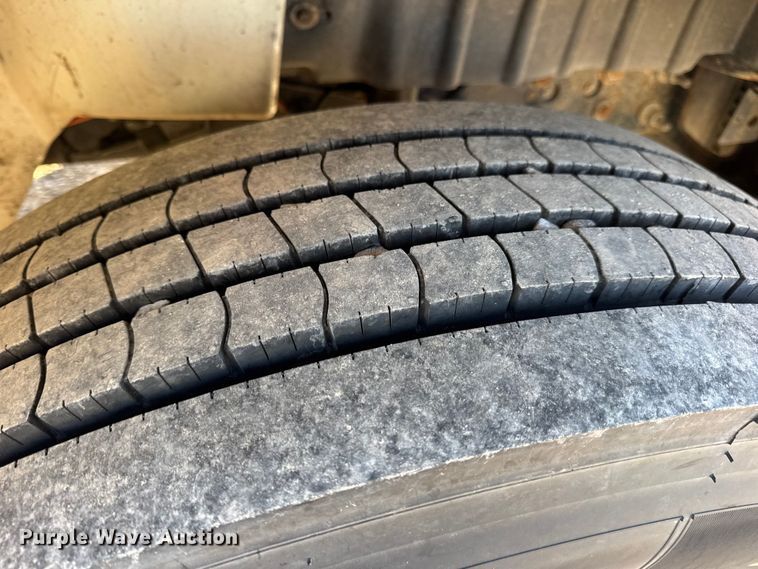 image for item EN0863 2012 International 4300M7 utility / service truck