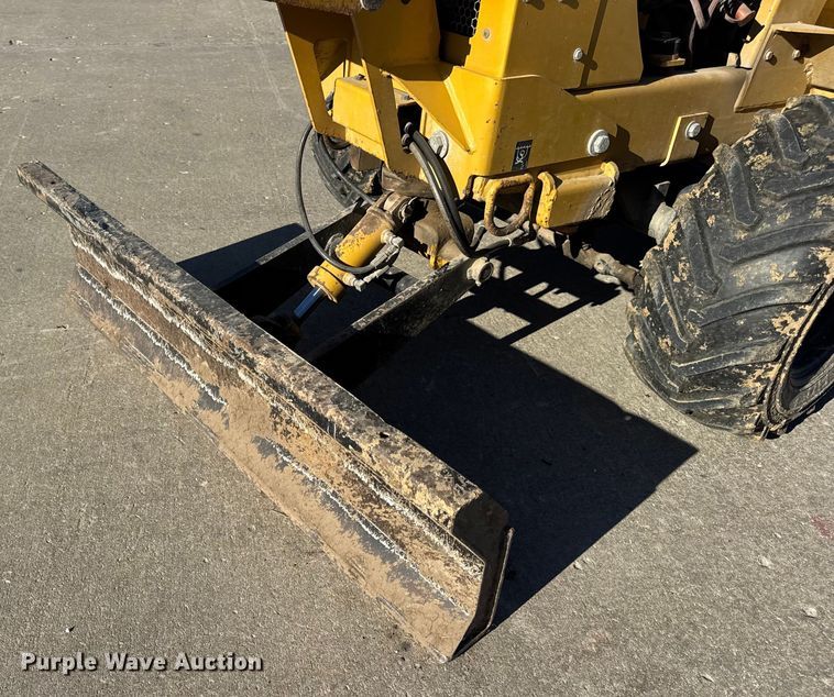 image for item EN0867 2006 Vermeer RT350 trencher