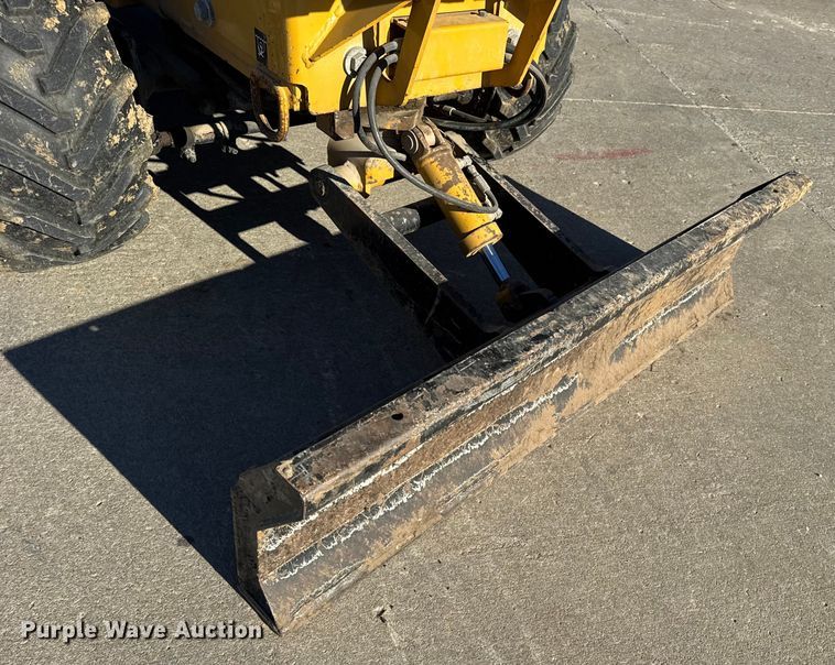 image for item EN0867 2006 Vermeer RT350 trencher