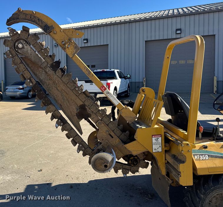 image for item EN0867 2006 Vermeer RT350 trencher