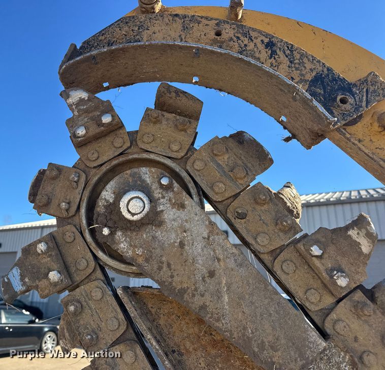 image for item EN0867 2006 Vermeer RT350 trencher