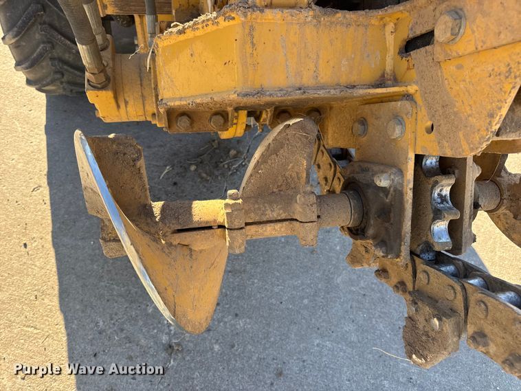 image for item EN0867 2006 Vermeer RT350 trencher