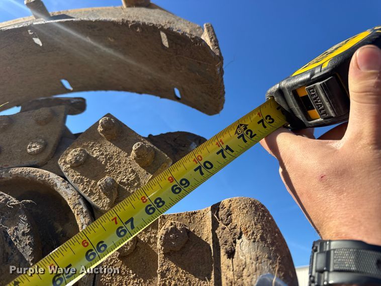 image for item EN0867 2006 Vermeer RT350 trencher