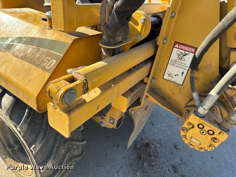image for item EN0867 2006 Vermeer RT350 trencher