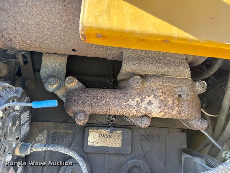 image for item EN0867 2006 Vermeer RT350 trencher