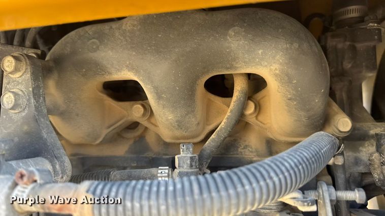 image for item EN0867 2006 Vermeer RT350 trencher