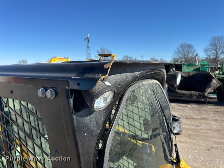 image for item EN0871 2017 Caterpillar 239D tracked skid steer loader