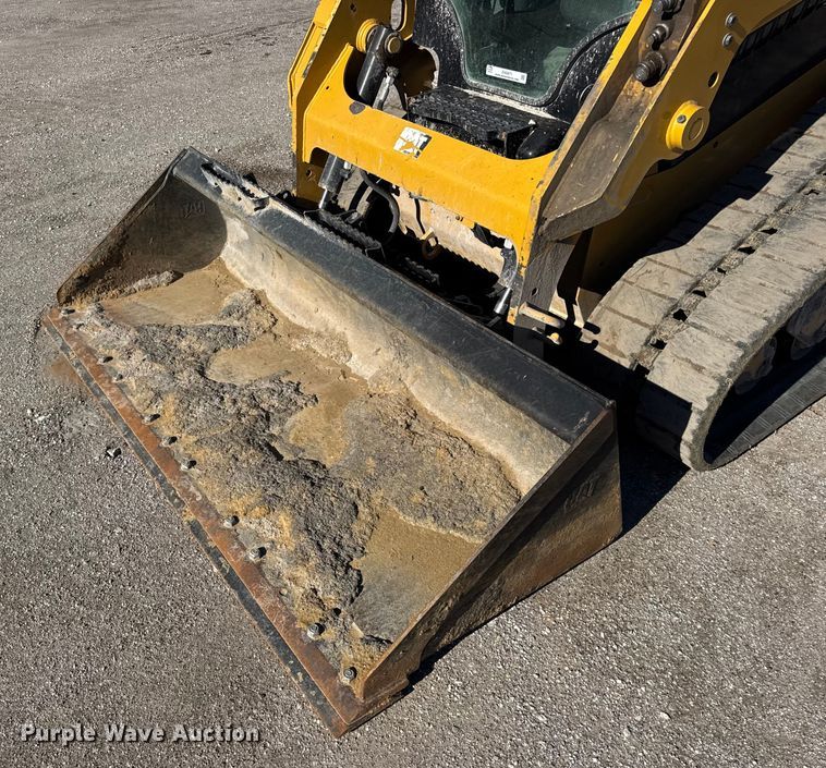 image for item EN0871 2017 Caterpillar 239D tracked skid steer loader