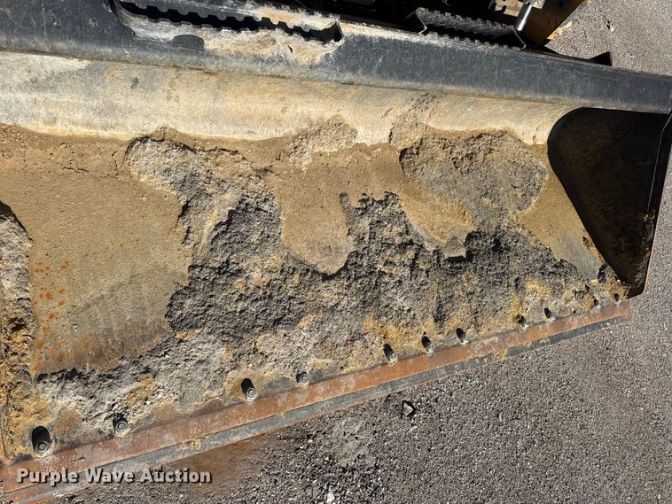 image for item EN0871 2017 Caterpillar 239D tracked skid steer loader