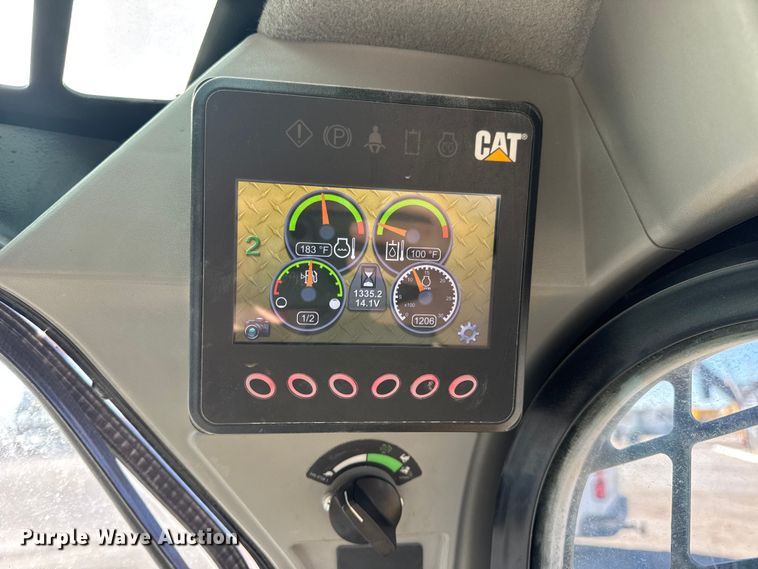 image for item EN0871 2017 Caterpillar 239D tracked skid steer loader