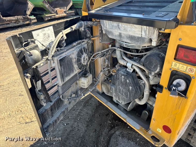 image for item EN0871 2017 Caterpillar 239D tracked skid steer loader