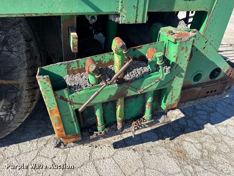 image for item EN0872 Barber-Greene BG240B screed