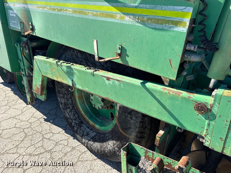 image for item EN0872 Barber-Greene BG240B screed