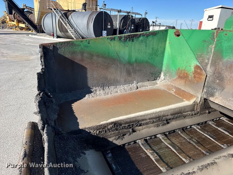 image for item EN0872 Barber-Greene BG240B screed