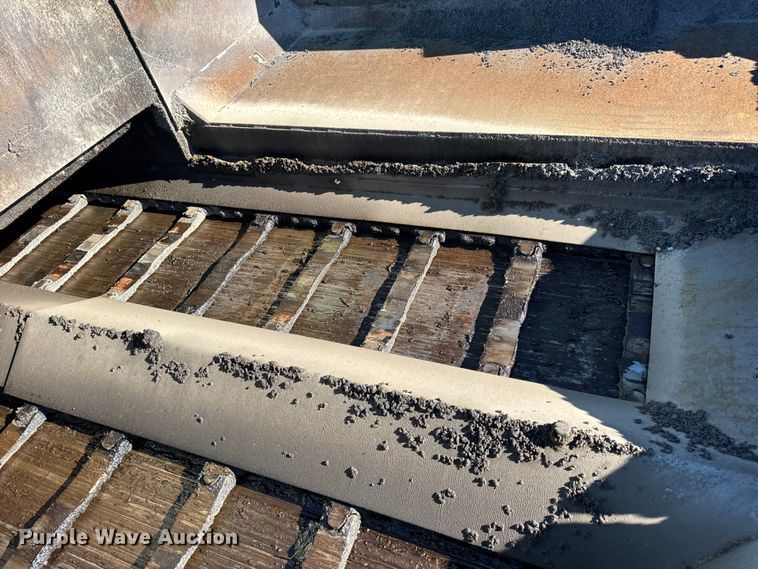 image for item EN0872 Barber-Greene BG240B screed