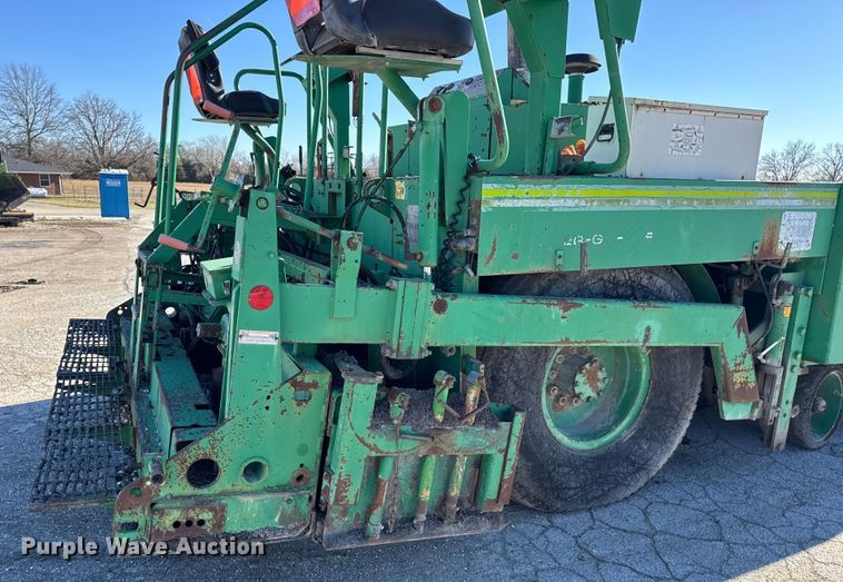 image for item EN0872 Barber-Greene BG240B screed