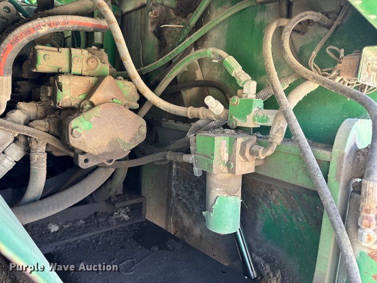 image for item EN0872 Barber-Greene BG240B screed