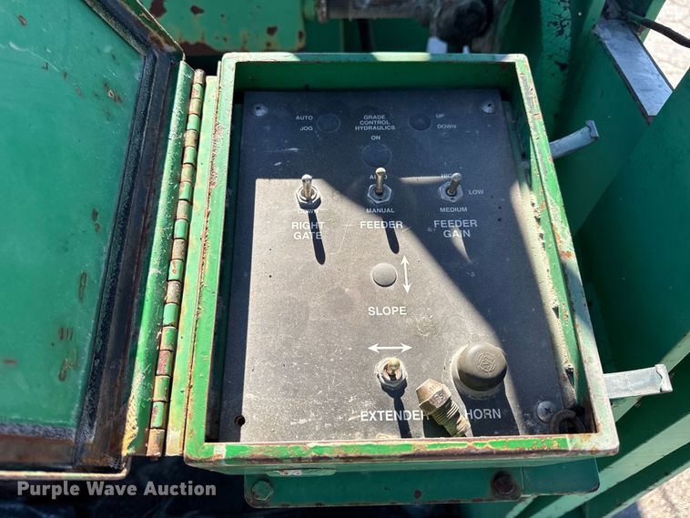 image for item EN0872 Barber-Greene BG240B screed