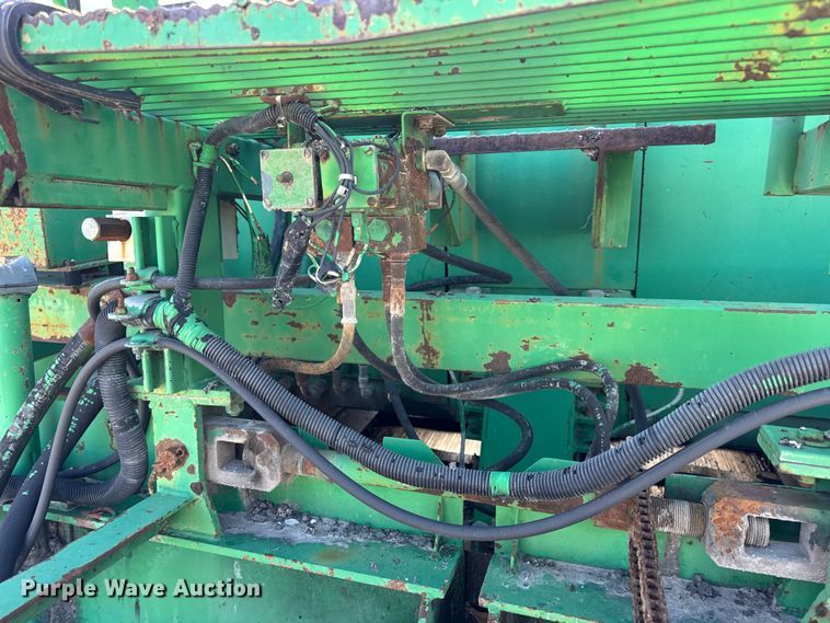 image for item EN0872 Barber-Greene BG240B screed