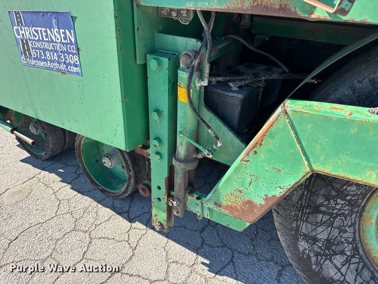 image for item EN0872 Barber-Greene BG240B screed