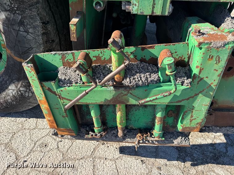 image for item EN0872 Barber-Greene BG240B screed