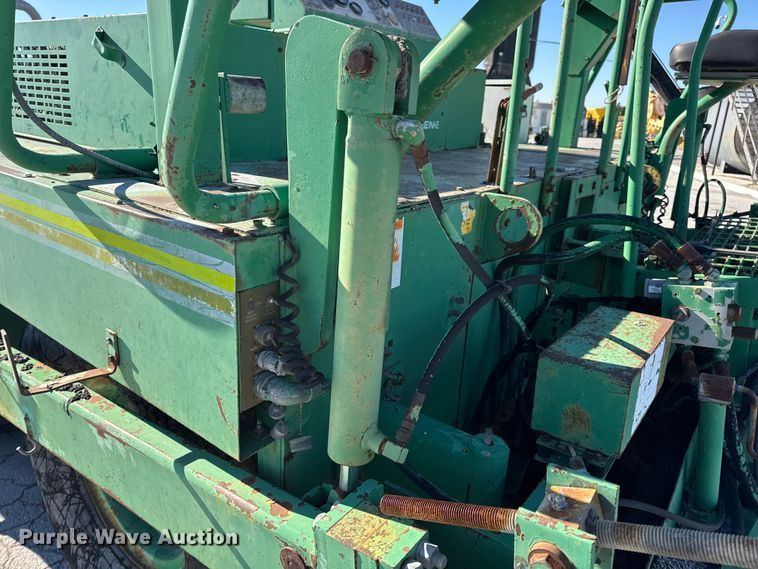 image for item EN0872 Barber-Greene BG240B screed