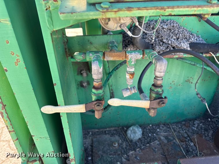 image for item EN0872 Barber-Greene BG240B screed