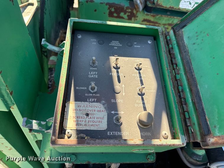 image for item EN0872 Barber-Greene BG240B screed