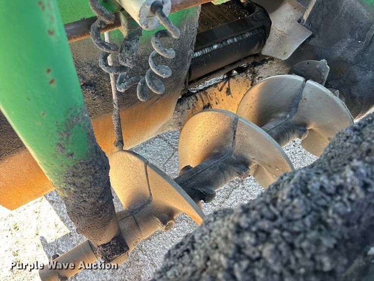 image for item EN0872 Barber-Greene BG240B screed