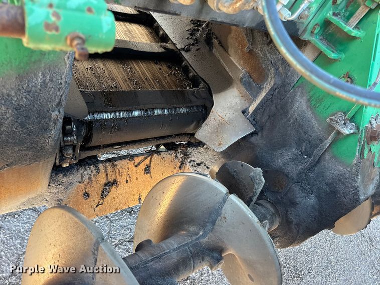 image for item EN0872 Barber-Greene BG240B screed