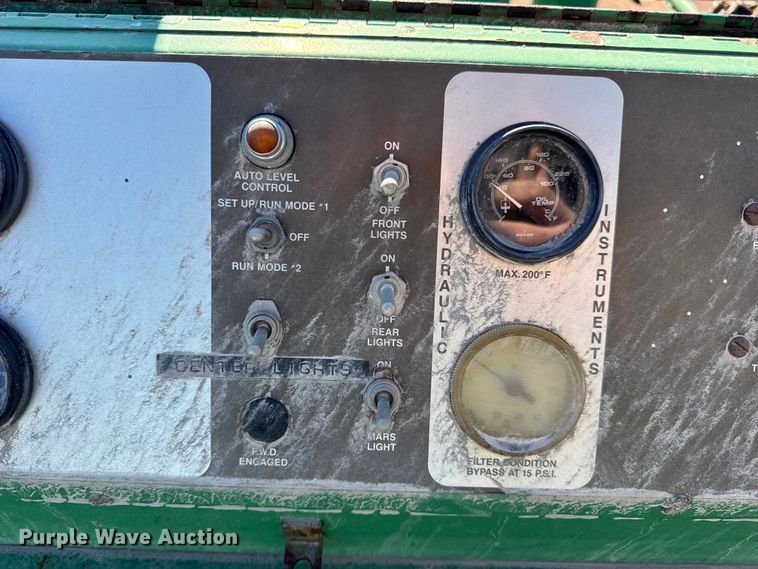 image for item EN0872 Barber-Greene BG240B screed