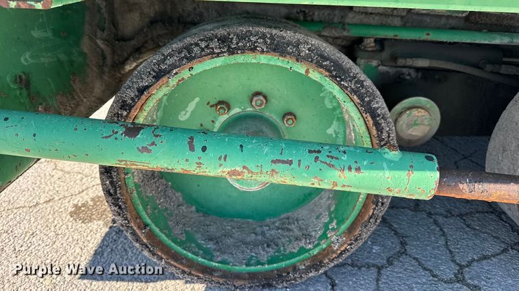 image for item EN0872 Barber-Greene BG240B screed