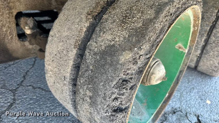 image for item EN0872 Barber-Greene BG240B screed