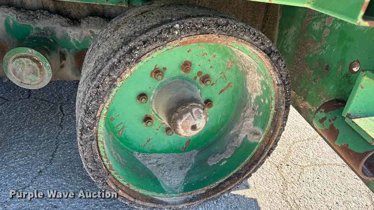 image for item EN0872 Barber-Greene BG240B screed