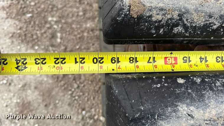 image for item EN0874 2007 Case CX135SR excavator