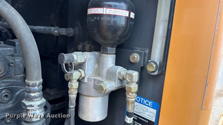 image for item EN0874 2007 Case CX135SR excavator