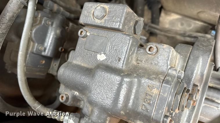 image for item EN0874 2007 Case CX135SR excavator