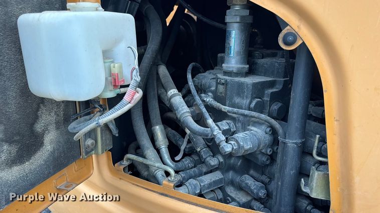 image for item EN0874 2007 Case CX135SR excavator