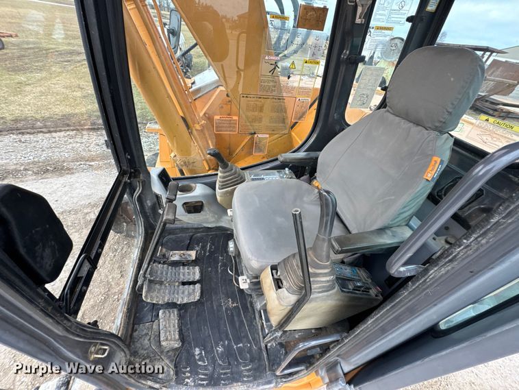 image for item EN0874 2007 Case CX135SR excavator