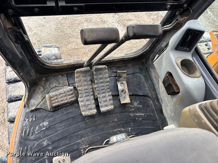 image for item EN0874 2007 Case CX135SR excavator