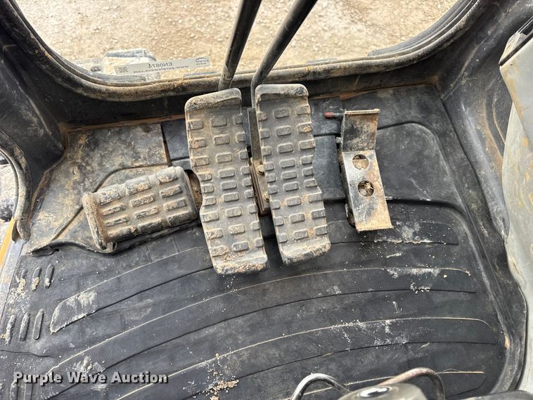 image for item EN0874 2007 Case CX135SR excavator