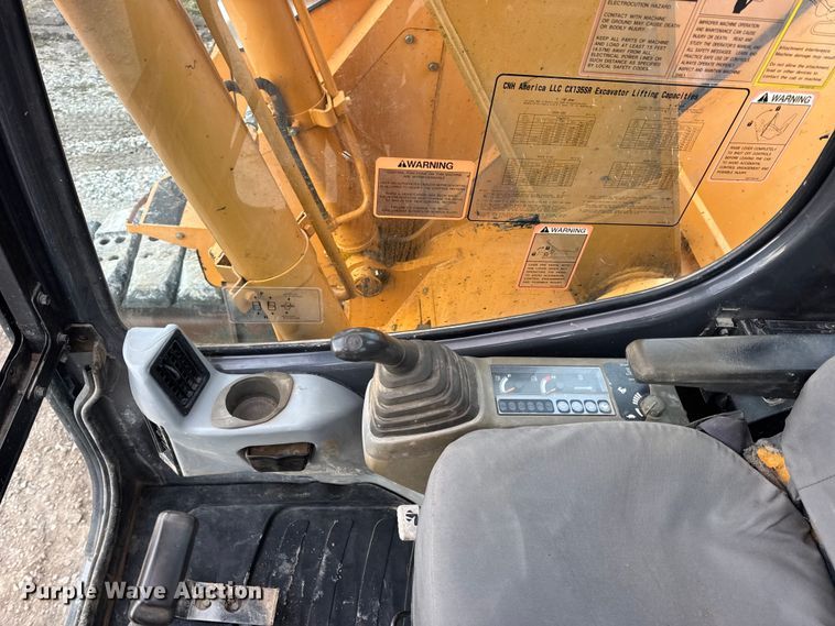 image for item EN0874 2007 Case CX135SR excavator