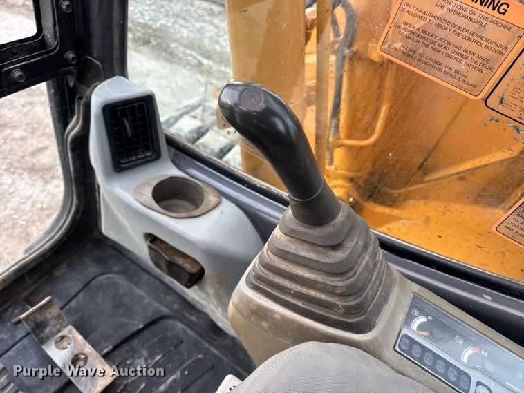 image for item EN0874 2007 Case CX135SR excavator