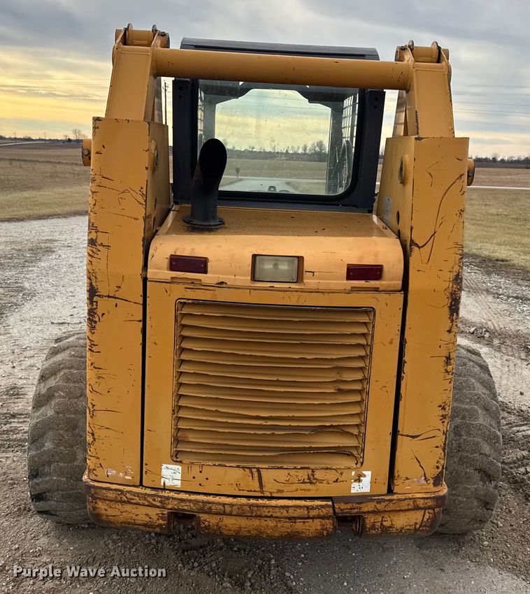 image for item EN0875 1999 Case 75XT skid steer loader