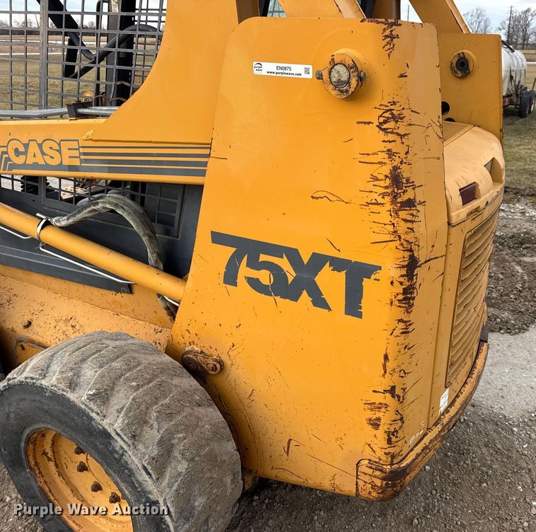 image for item EN0875 1999 Case 75XT skid steer loader