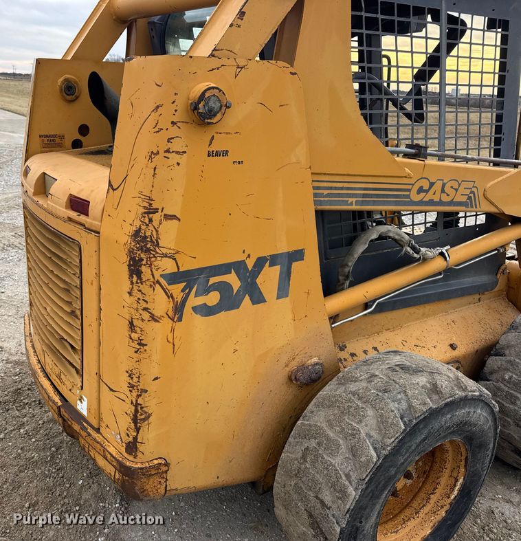 image for item EN0875 1999 Case 75XT skid steer loader