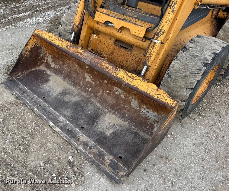 image for item EN0875 1999 Case 75XT skid steer loader