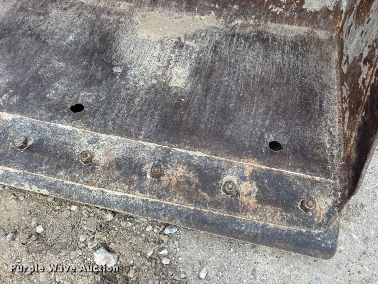 image for item EN0875 1999 Case 75XT skid steer loader