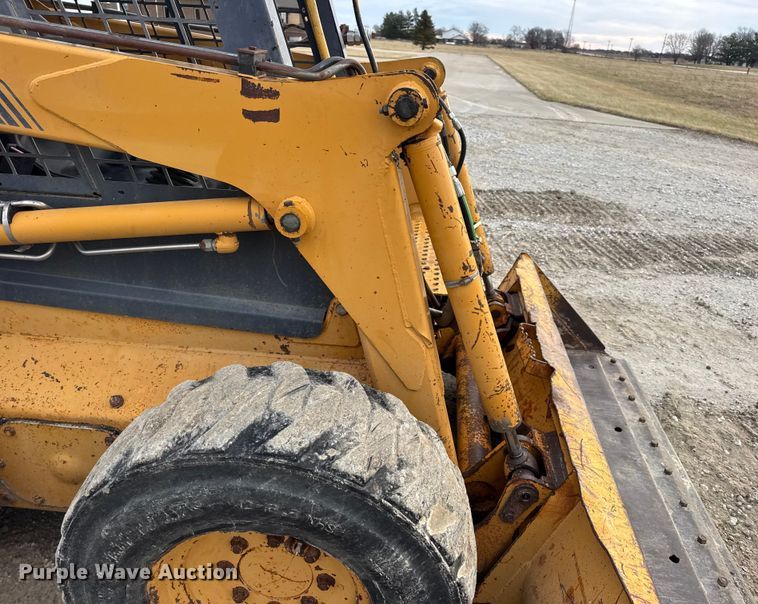 image for item EN0875 1999 Case 75XT skid steer loader