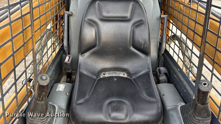 image for item EN0875 1999 Case 75XT skid steer loader